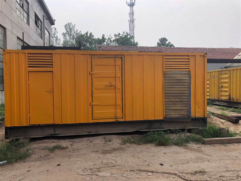 江都柴油发电机如何判断新机油是否已经完全充满机油滤清器？