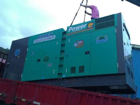 江都柴油发电机组转速不稳定时，如何对发动机进行维护？