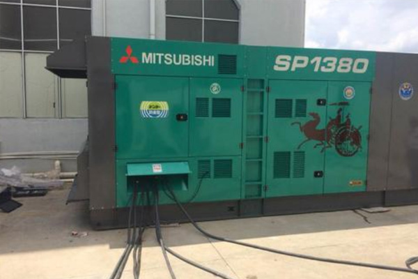 江都为什么有些柴油发电机组的输出电压可以调节？