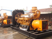 江都发电机组的频率规格是如何确定的？