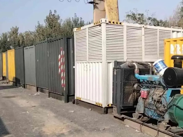 江都200KW柴油发电机机组每小时油耗是多少？